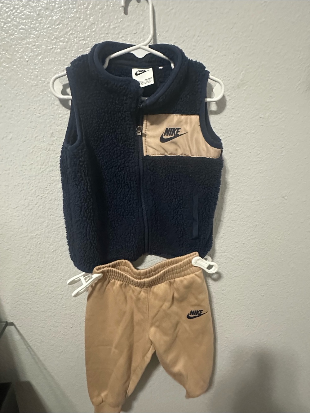 Nike Kids Navy Sherpa Vest & Tan Joggers Set